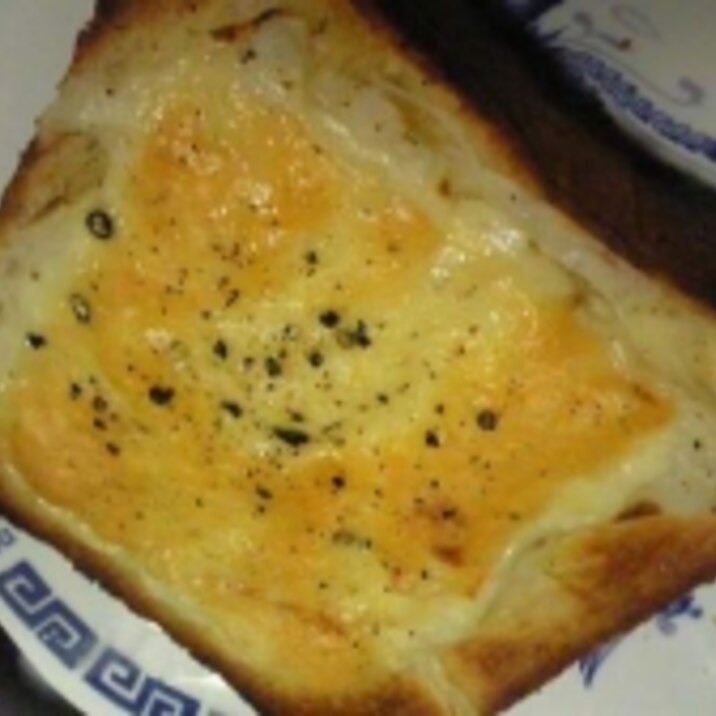 オニオンチーズトースト